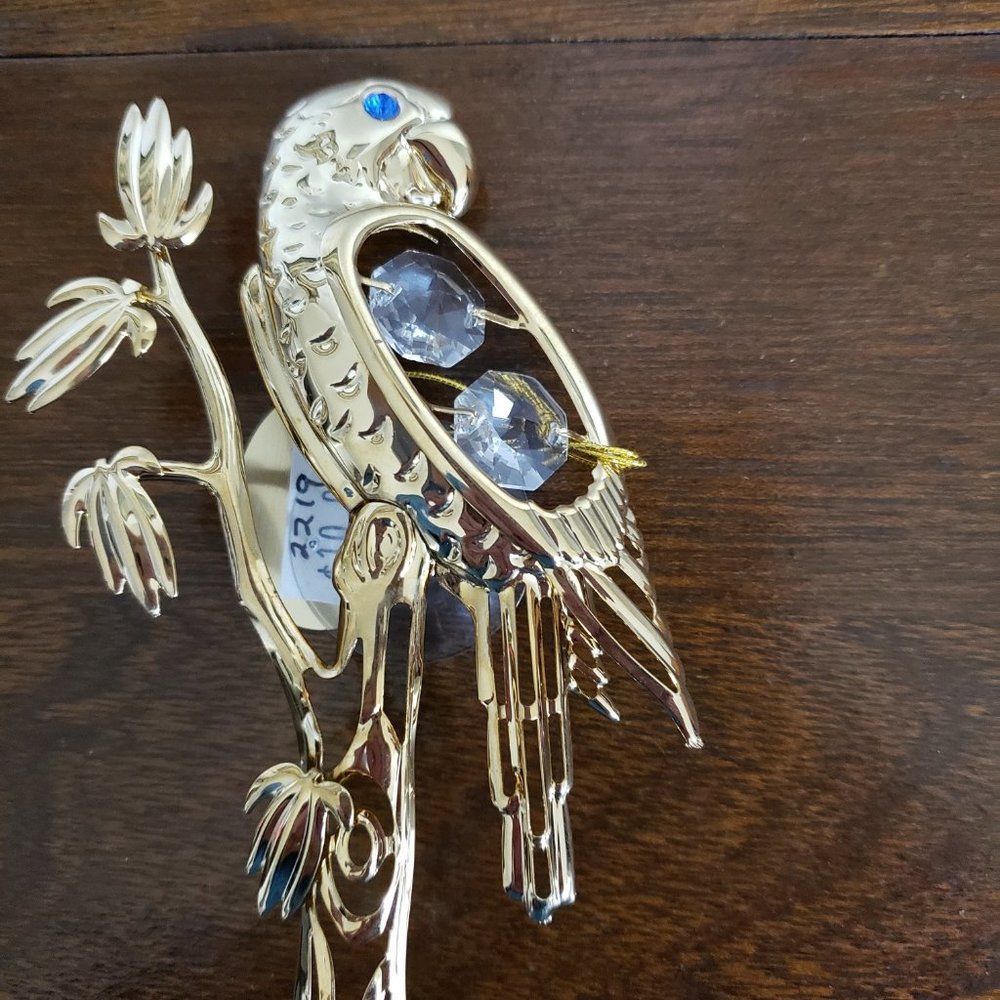 24K GOLD PLATED PARROT ORNAMENT AUSTRIAN CRYSTALS new - Picture 1 of 3